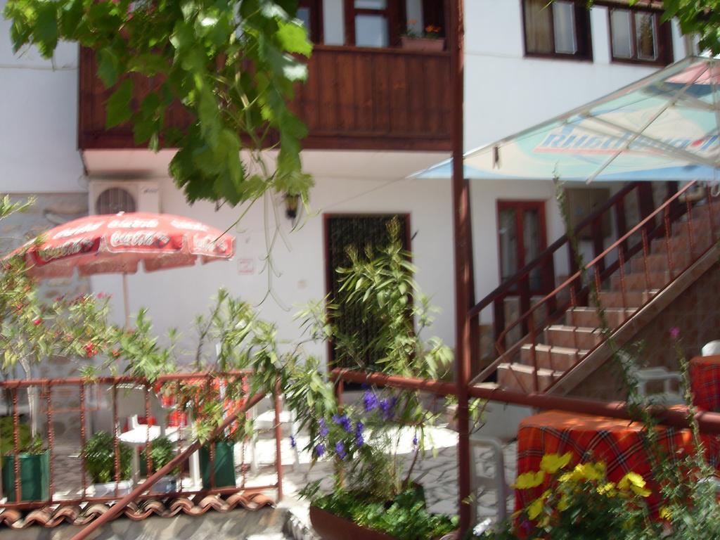 Guest House Rimski Most Melnik  Exteriör bild