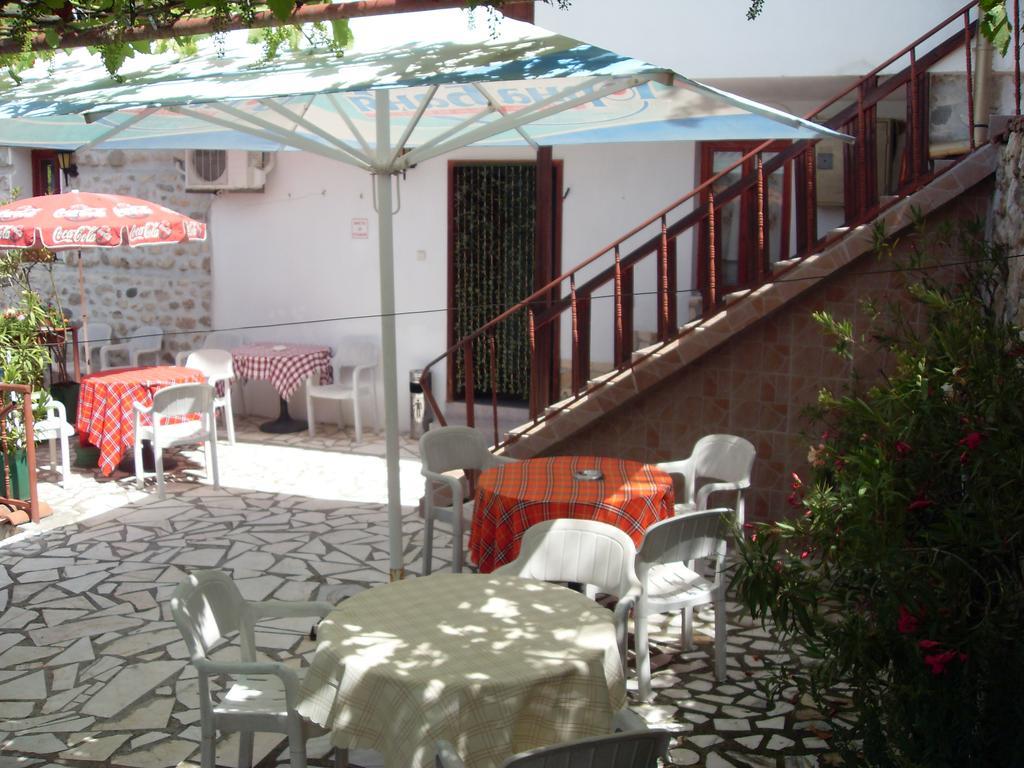 Guest House Rimski Most Melnik  Exteriör bild